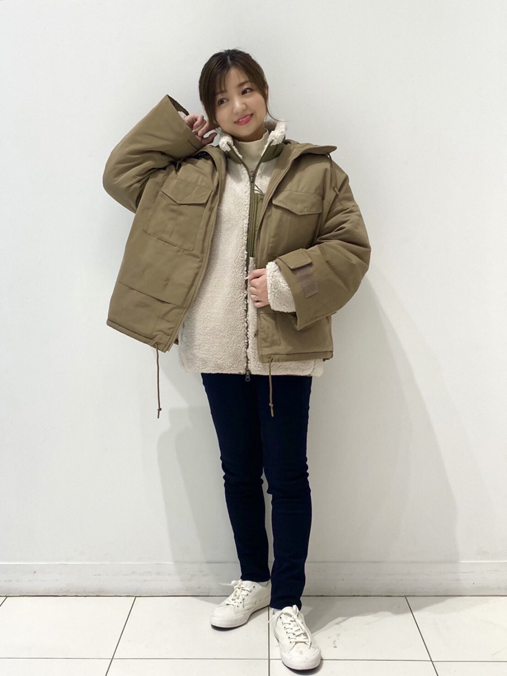 感動ジャケット セットアップ可能、感動タックイージーショートパンツ