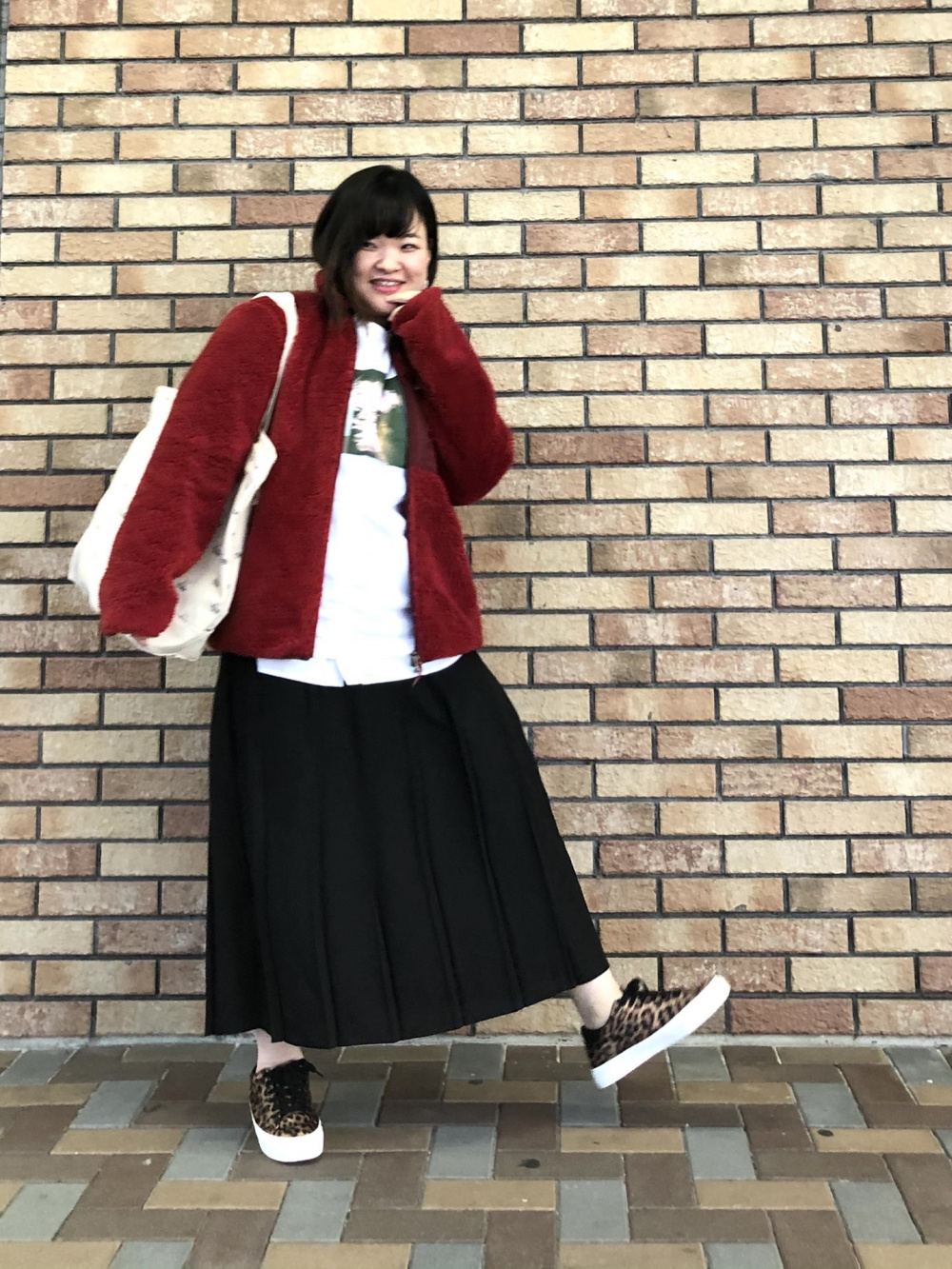 トレンチコート 星野源 Ut グラフィックtシャツ 半袖 レギュラーフィット の着用コーディネート ユニクロ