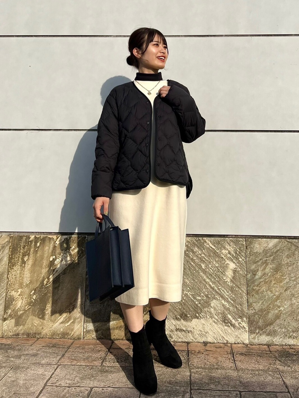 ユニクロ　ウルトラライトダウンリラックスジャケット　Ｍ　ブラック　収納袋あり UNIQLO - 値下げ ユニクロ ウルトラライトダウンリラックス