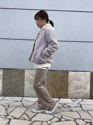 ユニクロ公式 | ウルトラストレッチスムースフレアパンツ