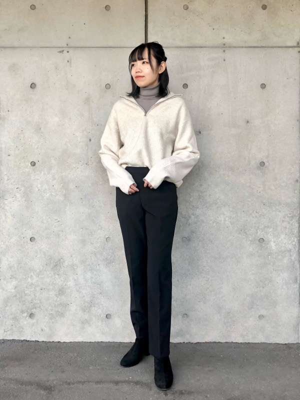 スマートスリムストレートパンツ（2WAYストレッチ・丈標準70～72cm