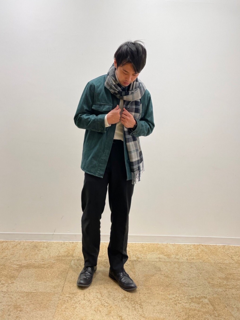 ソフトタッチタートルネックT（長袖）、デニムシャツジャケット」の