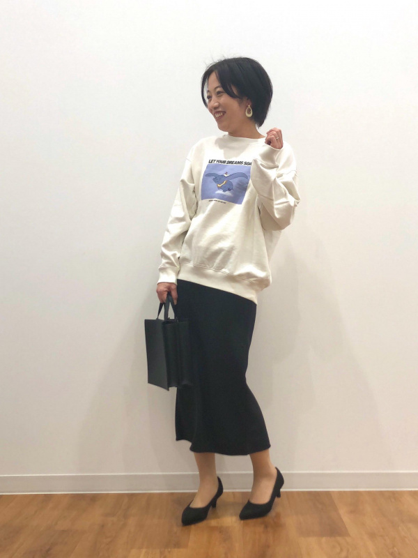 ☺︎ページ ディズニー・メモリーズ スウェットシャツ（長袖）（レディース）の