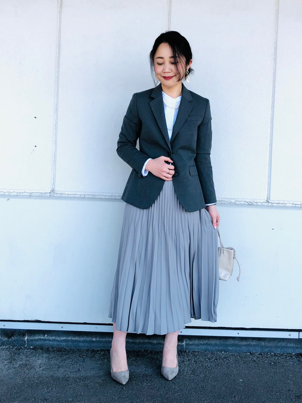 ストレッチテーラードジャケット/2つボタン、プリーツスカート(丈標準  