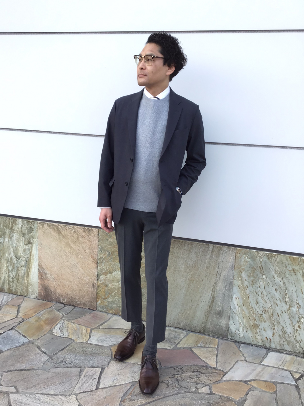 UNIQLO RF WEAR WIMBLEDONモデル(上下セット) Lサイズ UNIQLO RF WEAR WIMBLEDONモデル(上下セット) Lサイズ ユニクロ