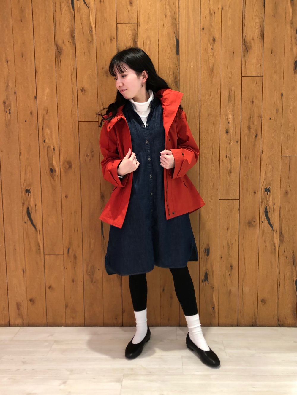 GIRLS ギャザーデニムワンピース（長袖）」の着用コーディネート