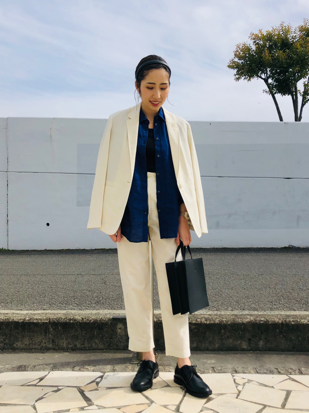 リブタンクトップ リネンブレンドジャケット セットアップ可能 の着用コーディネート ユニクロ