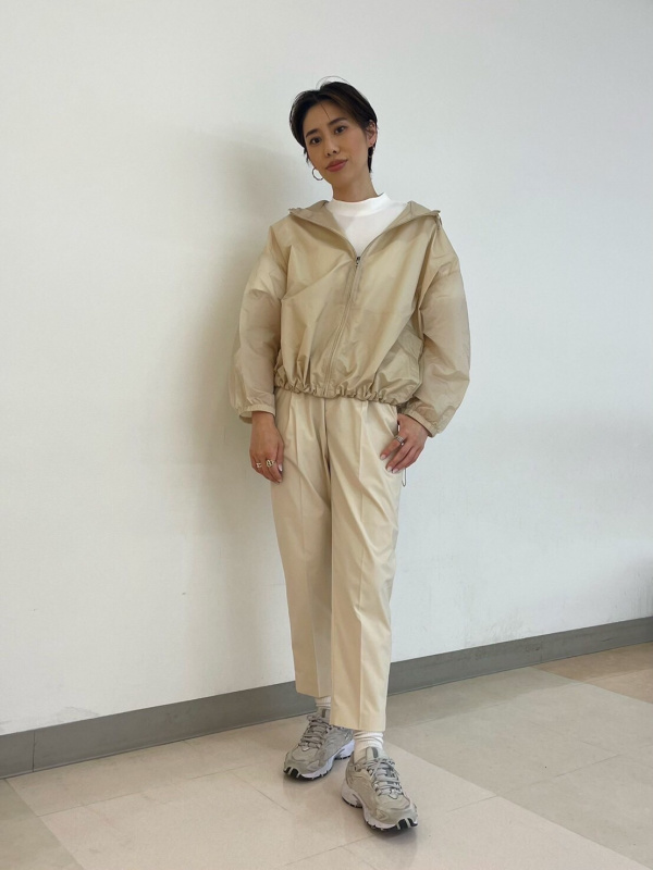 新品未使用タグ付き⭐︎UNIQLO×Theory セットアップスーツ ベージュ S UNIQLO×Theoryユニクロ×セオリー】買ってはいけない？買うべき