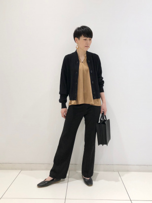 ⭐︎専用⭐︎KOJA★日曜祝日受取評価不可 ユニクロ公式 | イージーフレアパンツ（丈短め65cm）