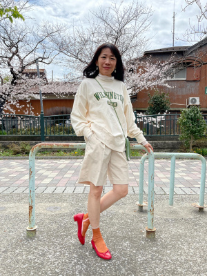 美品 ユニクロ セオリー 感動タックイージーショートパンツ