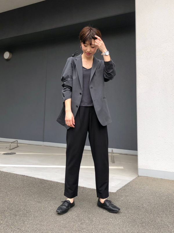 即出荷 UNIQLO ユニクロ 感動ジャケット 感動パンツセットアップ i9tmg