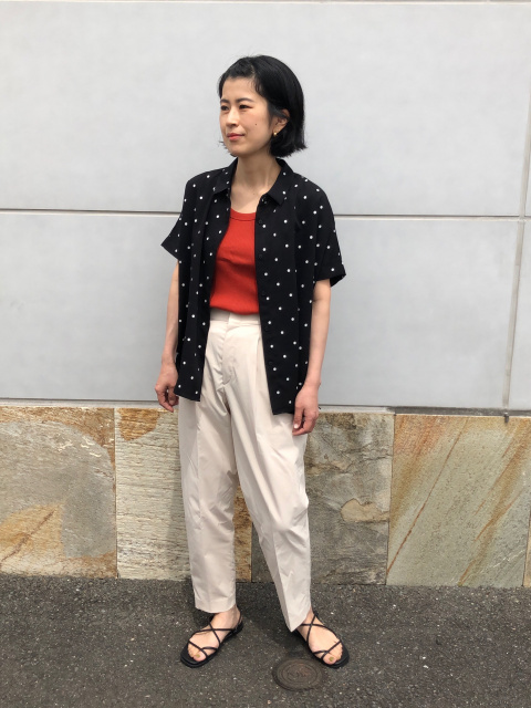 感動ジャケット セットアップ可能、感動タックイージーパンツ