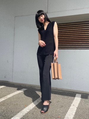 新品Mame Kurogouchi リブニット フレア パンツ 1 グレー 10月31日(月)20：00～パリゴオンラインにて販売開始