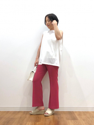 ユニクロ公式 | ドレープフレアパンツ（丈標準68～70cm）
