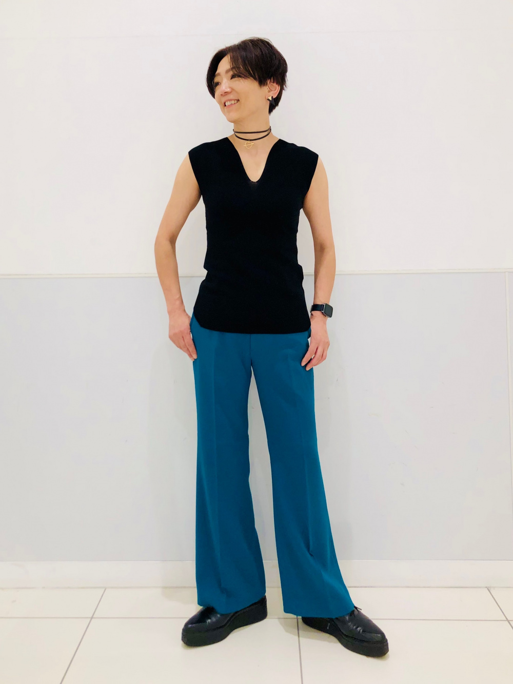 3dノースリーブセーター セットアップ可能 の着用コーディネート ユニクロ