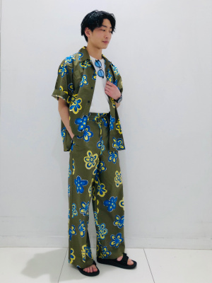 のむのむ 
トリップ トラップ 2台セット ユニクロ公式 | プリンセスウェイ UT（グラフィックTシャツ・半袖）