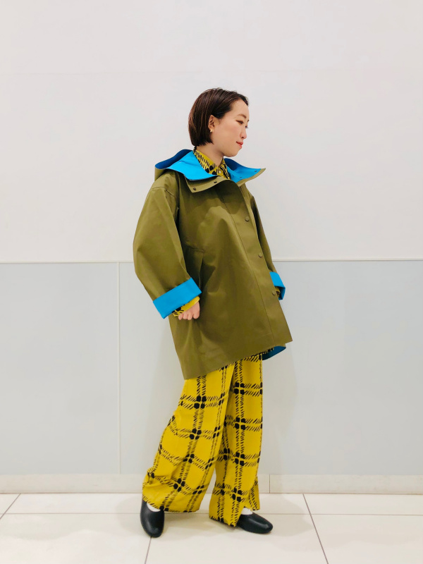 UNIQLO - UNIQLO マルニ ブロックテックハーフコート カーキ Sの