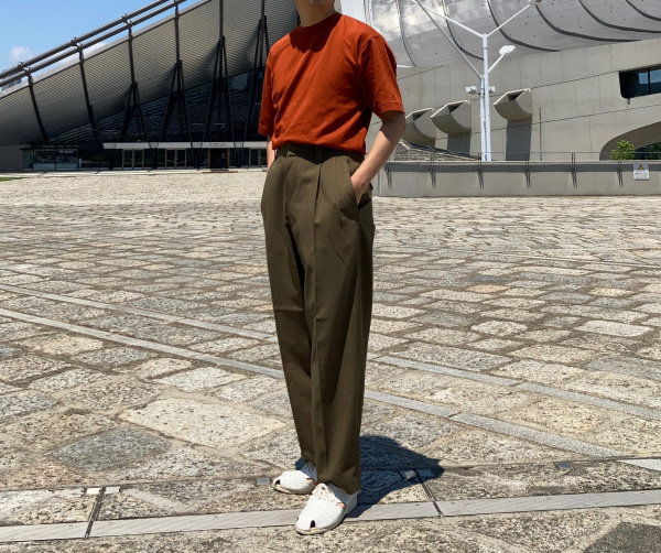 ユニクロ公式 ワイドフィットタックパンツ