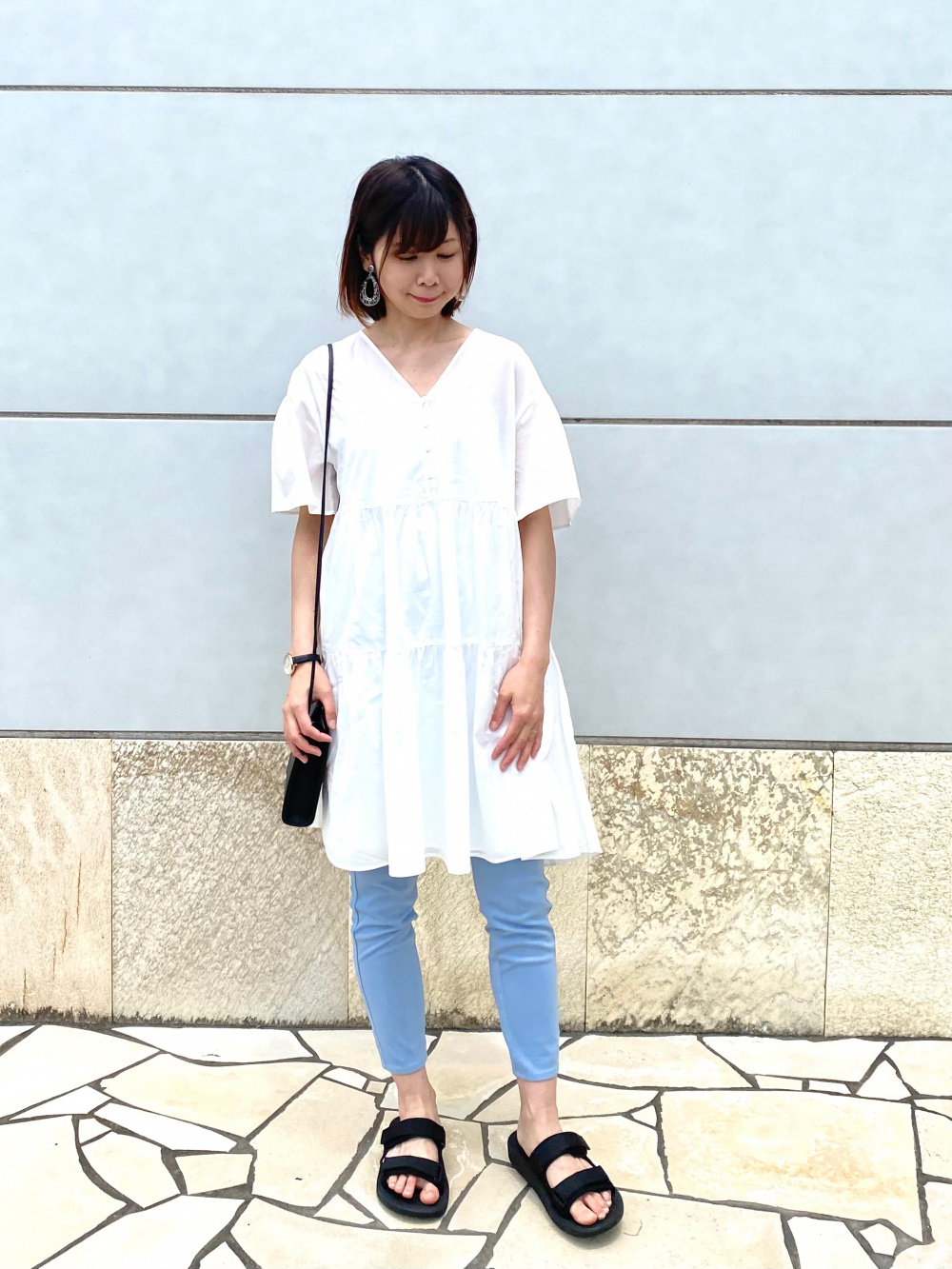 コットンティアードミニワンピース 半袖 の着用コーディネート ユニクロ