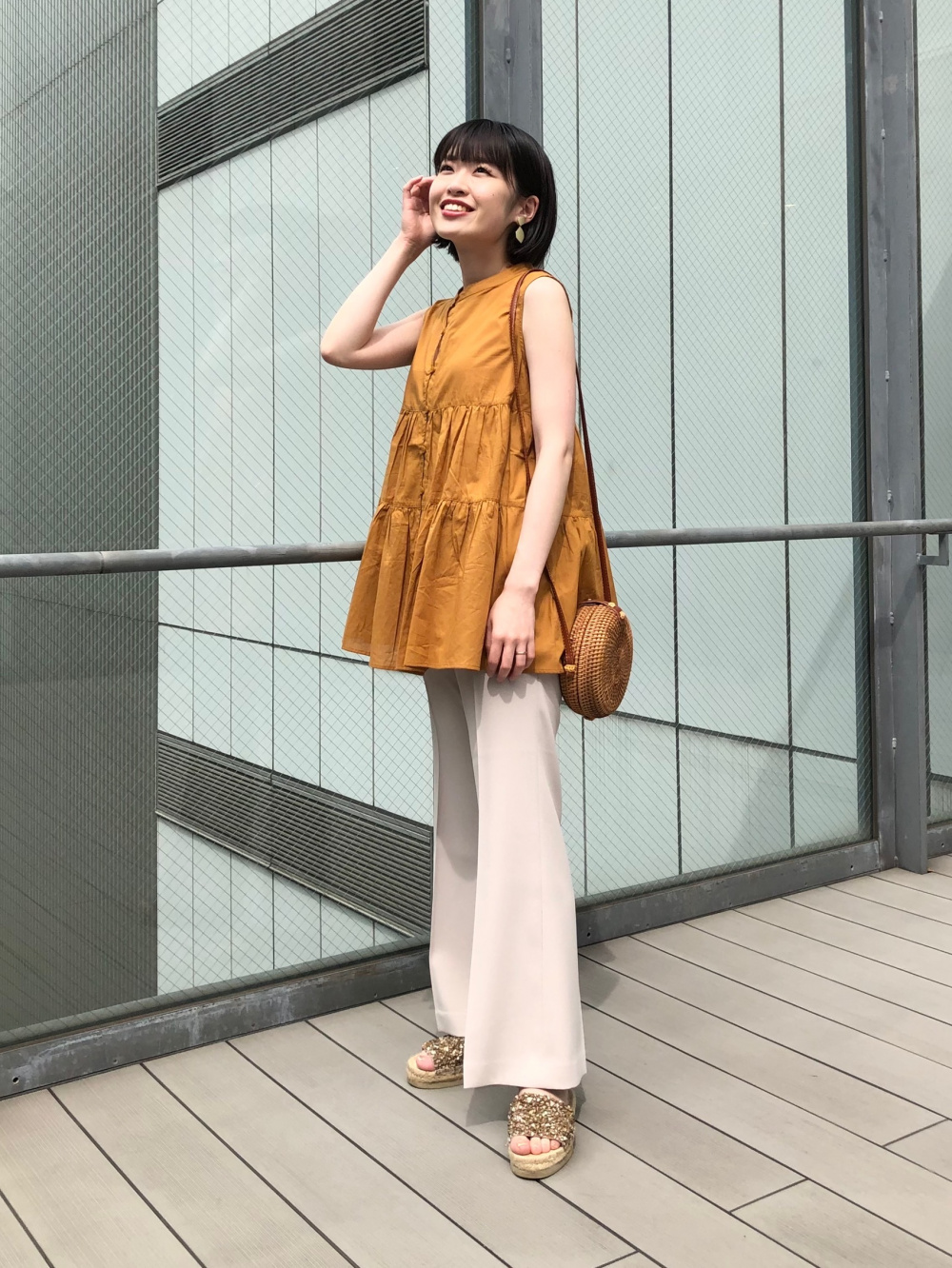 Vネックフレアワンピース 半袖 Kids ニューヨークウィークエンドトリップ Ut グラフィックtシャツ 半袖 の着用コーディネート ユニクロ