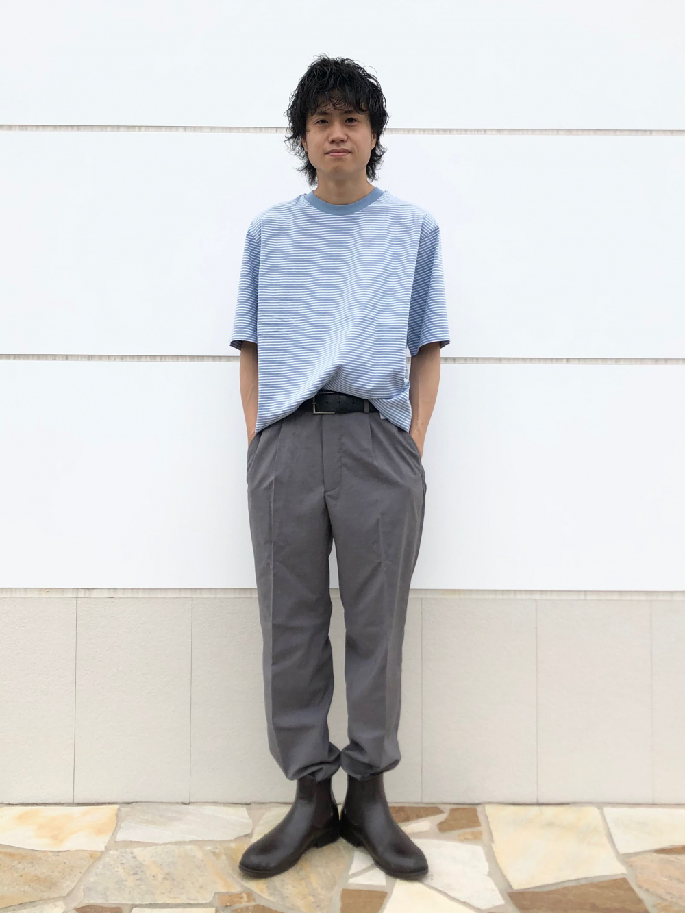 Utgp22 ピーナッツ Ut グラフィックtシャツ 半袖 レギュラーフィット タックテーパードパンツ ウルトラライト ワイドフィット の着用コーディネート ユニクロ