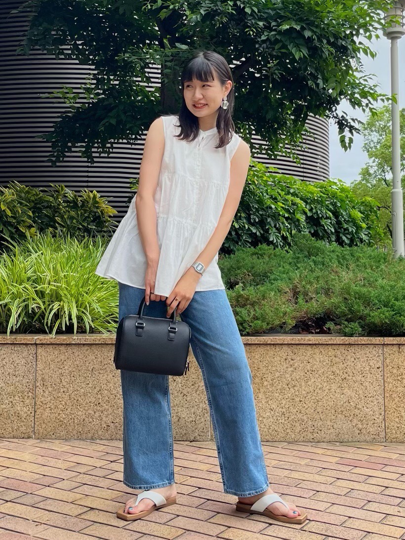 コットンギャザーブラウス ノースリーブ バギージーンズ 丈標準76cm の着用コーディネート ユニクロ