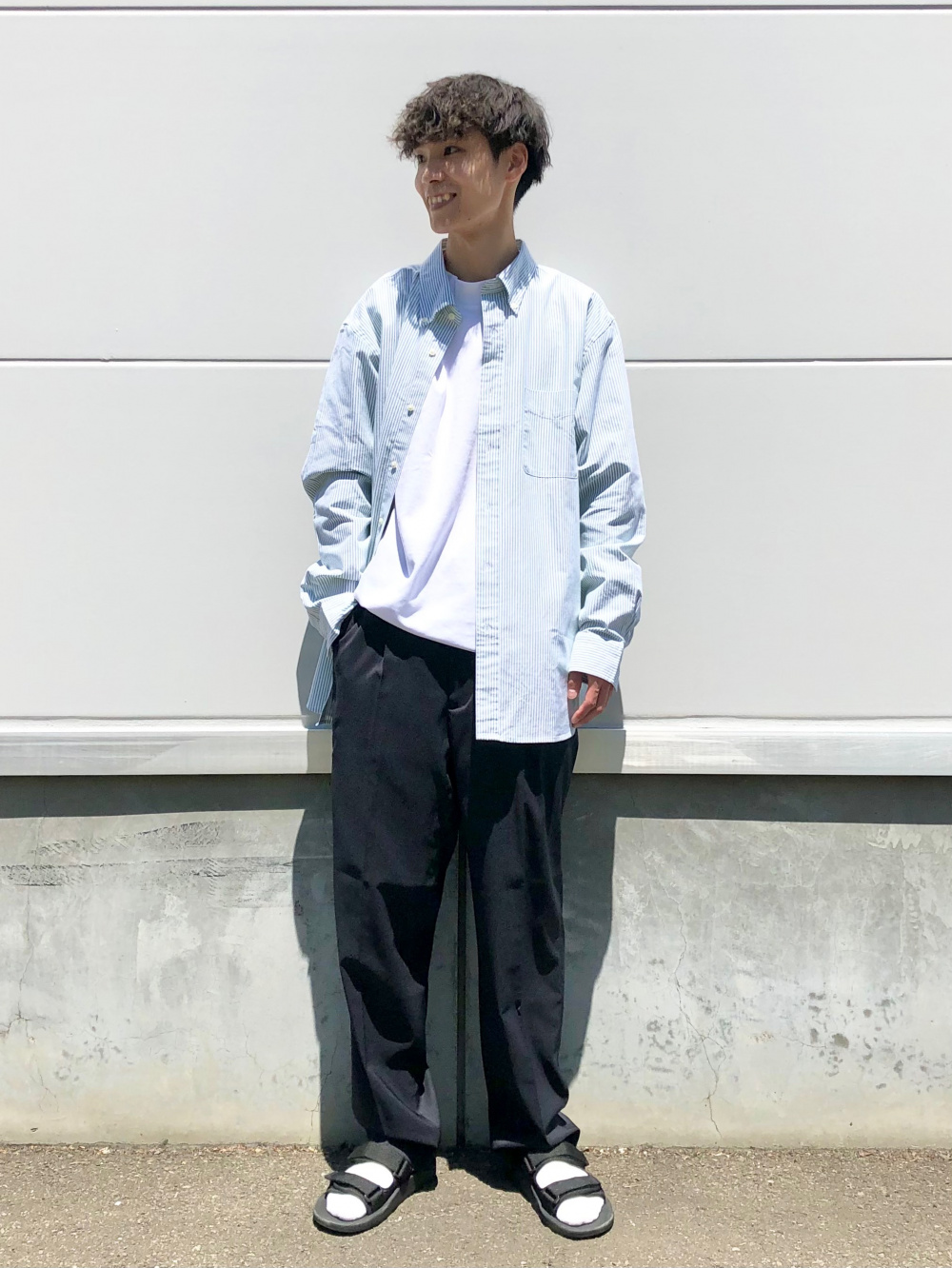 エアリズムポロシャツ 半袖 タックテーパードパンツ ウルトラライト ワイドフィット の着用コーディネート ユニクロ