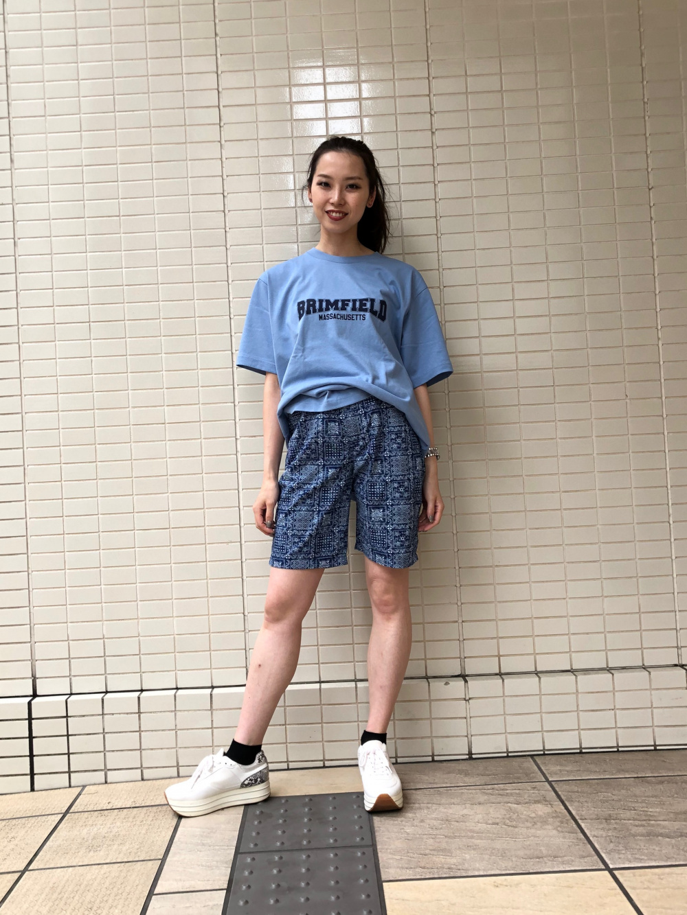 ニューヨークウィークエンドトリップ UT グラフィックTシャツ（半袖