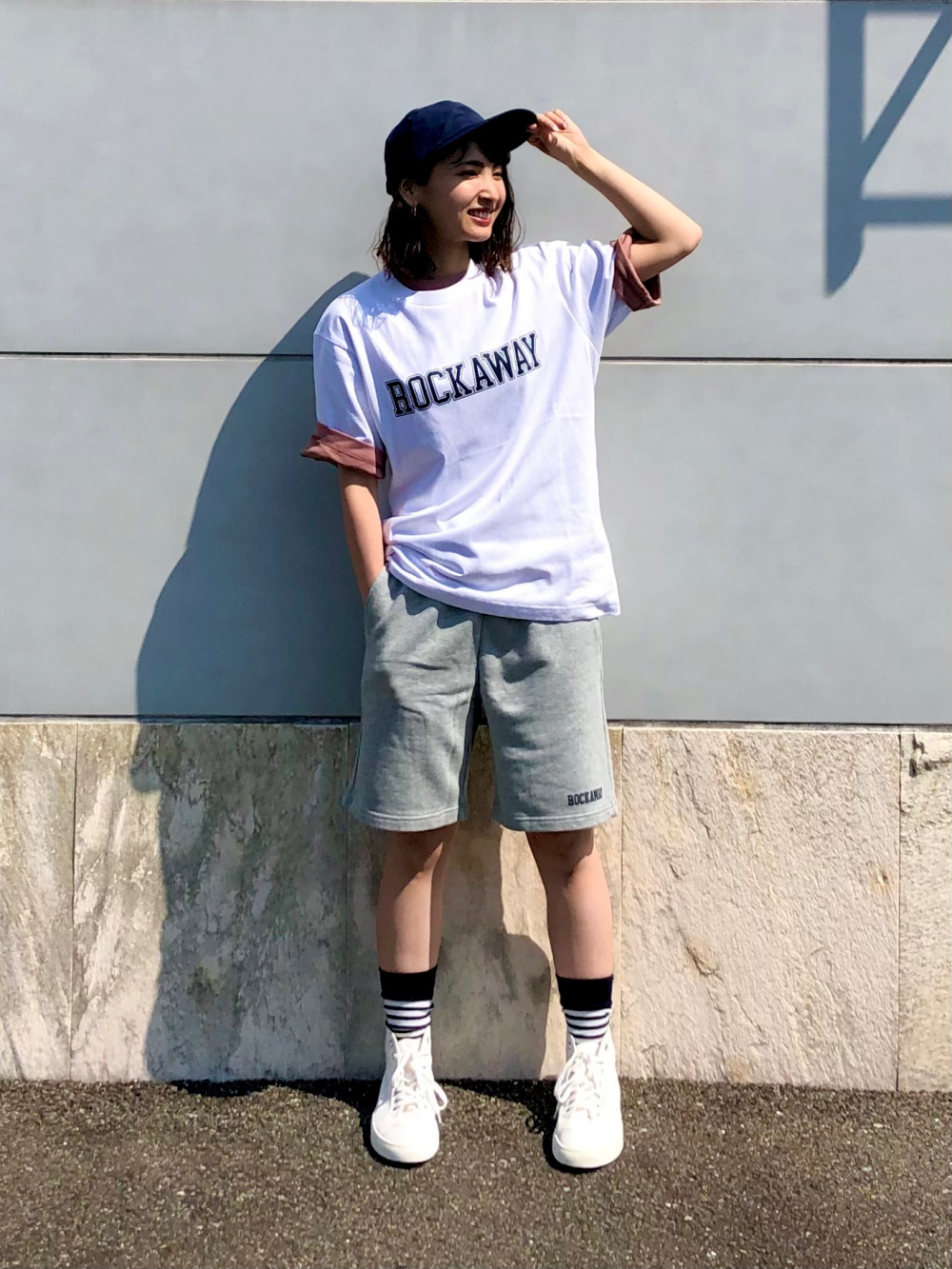 ディズニー ファーリー フレンズ Ut グラフィックtシャツ チップとデール 半袖 リラックスフィット ヴィンテージレギュラーフィットチノ の着用 コーディネート ユニクロ