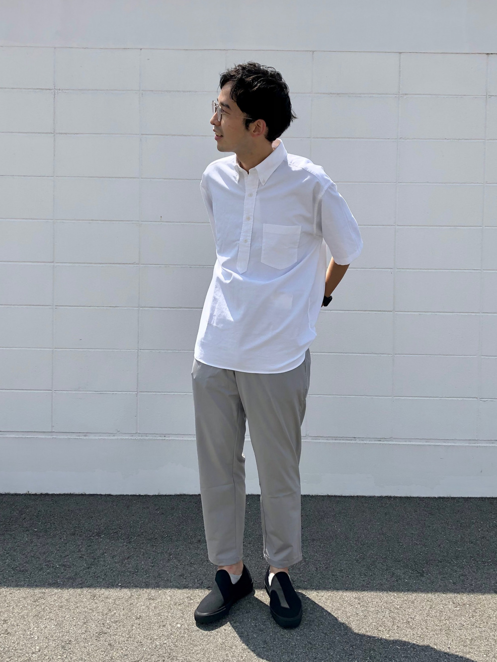 商品 DarkGray UNIQLO ウルトラストレッチ アクティブ テーパード