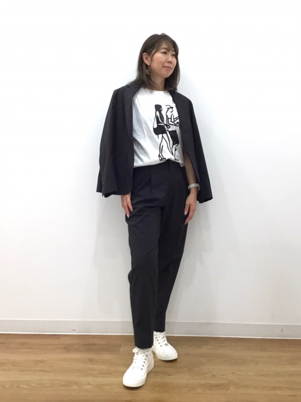 感動ジャケット セットアップ可能、感動タックイージーパンツ