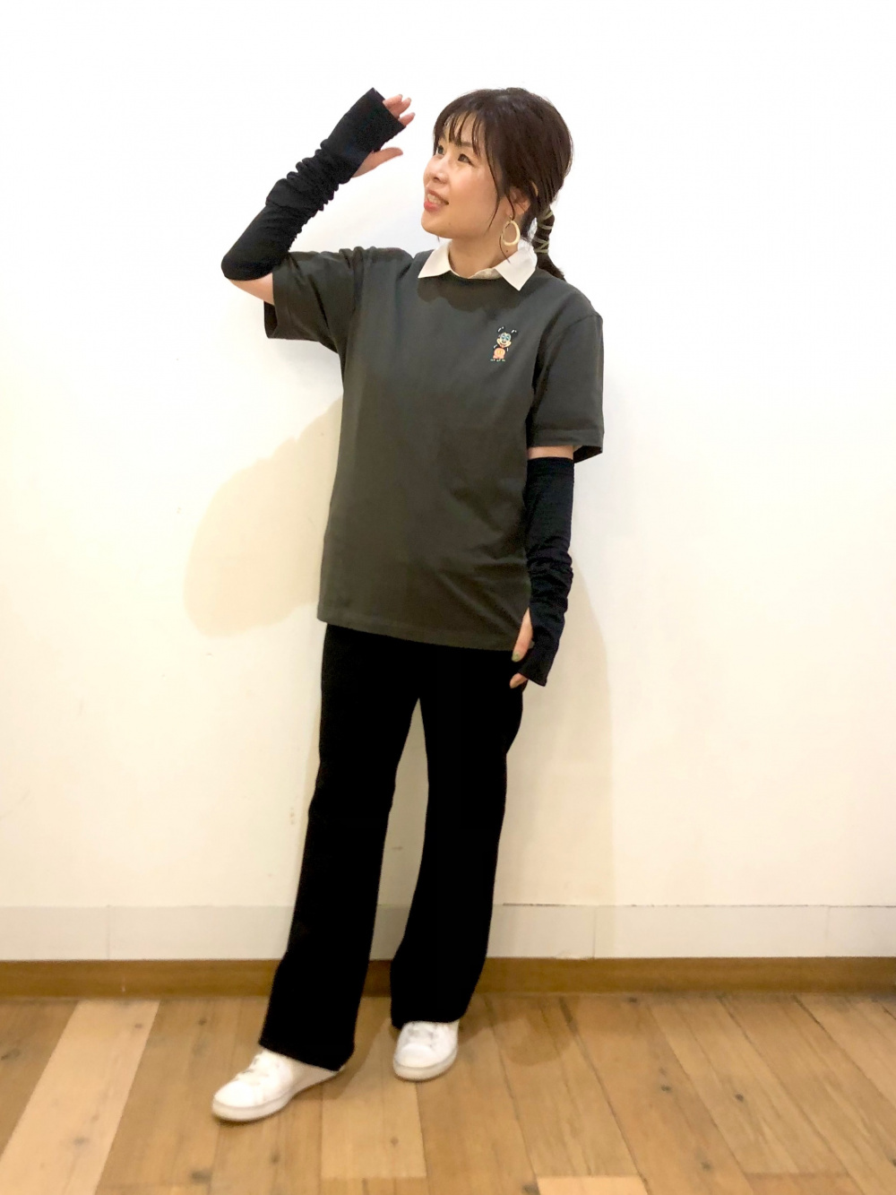 コットンシャツ 5分袖 イージーリラックスアンクルパンツ の着用コーディネート ユニクロ