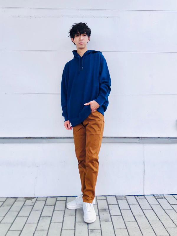 ウルトラストレッチスキニーフィットカラージーンズ 丈標準76 79cm の着用コーディネート ユニクロ