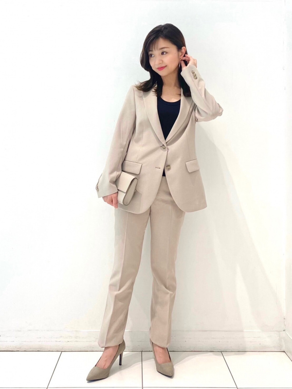 ユニクロ公式 感動パンツ(スリムストレート・丈標準70~72cm)セットアップ可能 UNIQLO 感動パンツ(ストレート・丈標準70~72cm)セットアップ可能 M