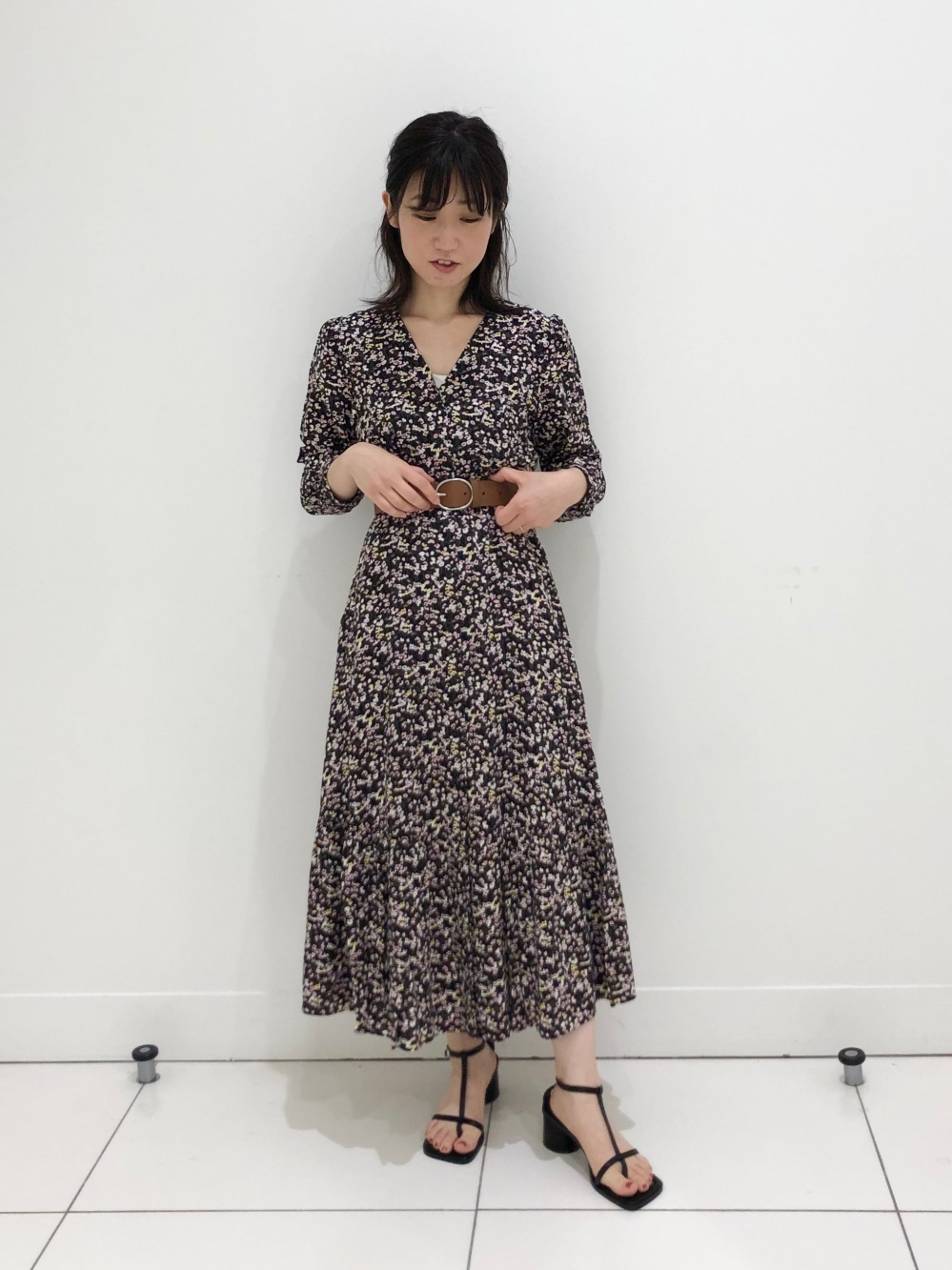 プリントvネックフレアワンピース 7分袖 標準丈 115 5 126 5cm の着用コーディネート ユニクロ