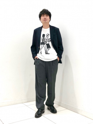 Sサイズ 新品タグ付き ユニクロ 感動タックパンツ テーパード