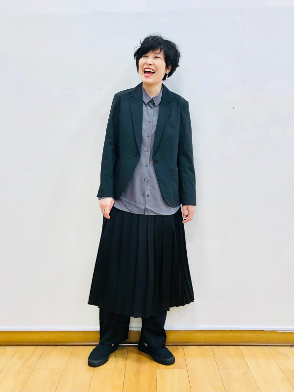 感動ジャケット セットアップ可能、感動タックイージーパンツ
