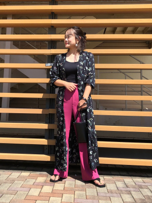 ユニクロ公式 | シームレスクロップドブラキャミソール