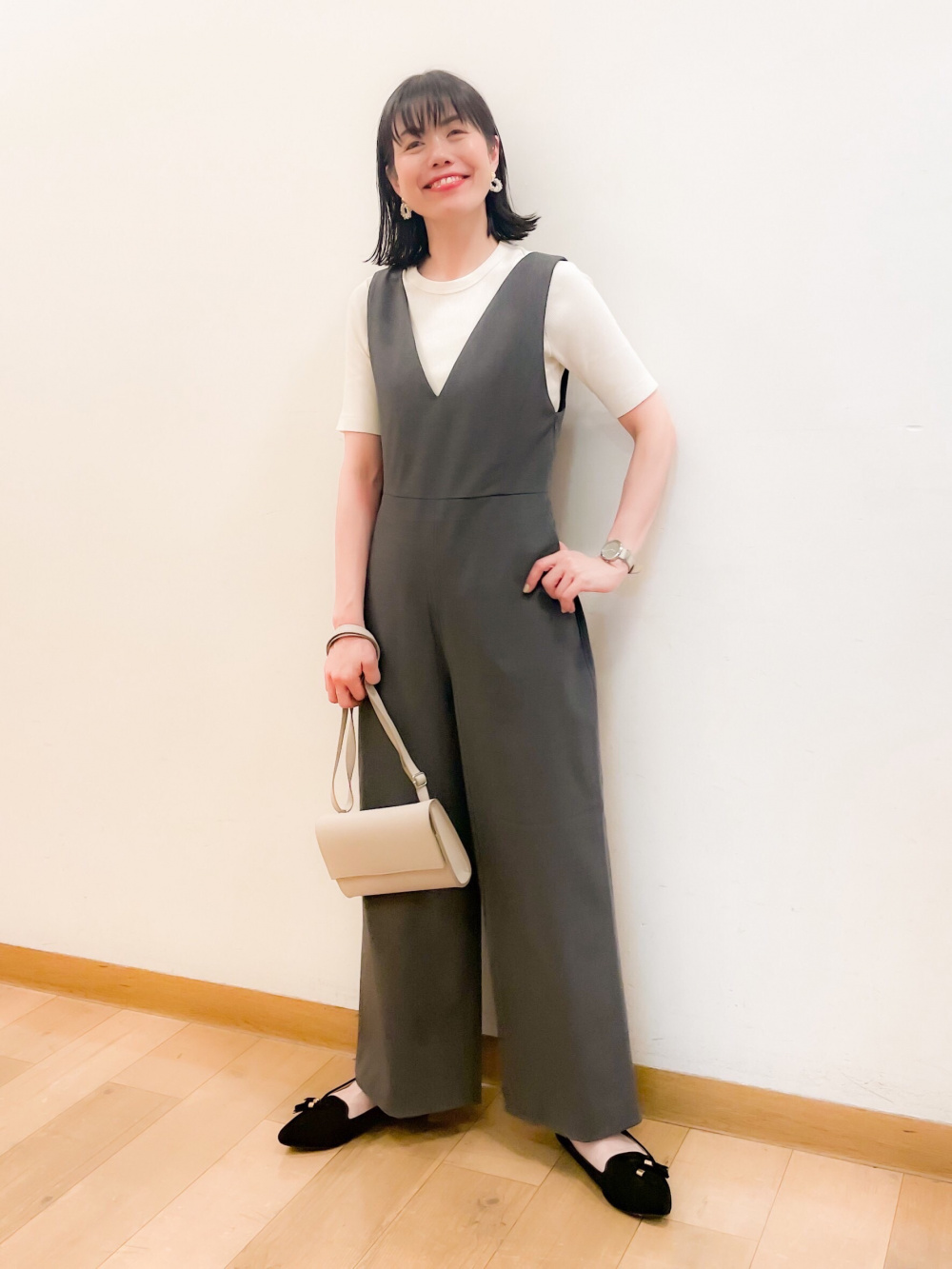 Vネックサロペット エアリズムプリントポロシャツ 半袖 の着用コーディネート ユニクロ