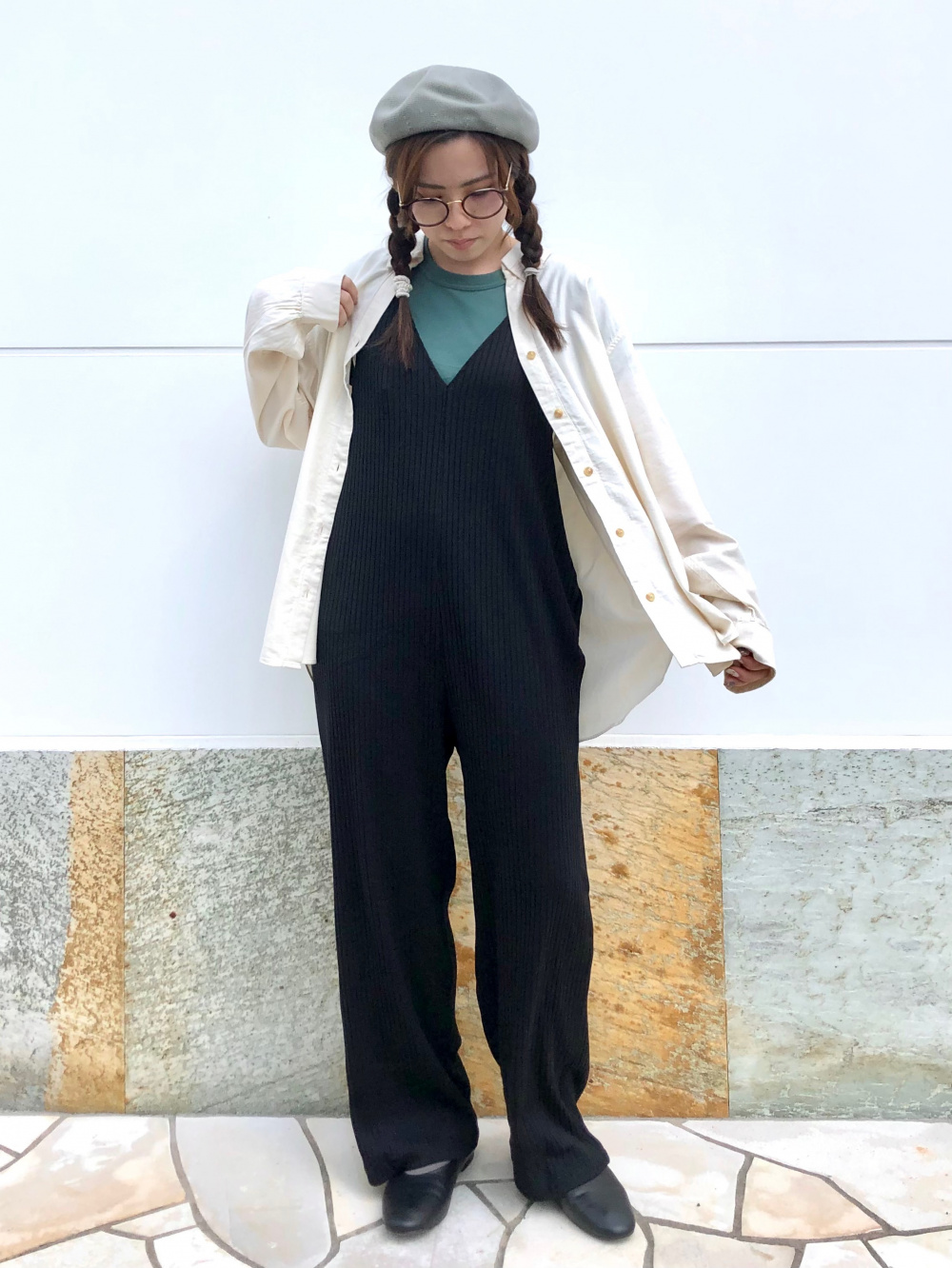 Girls リブサロペット ユーティリティジャケット の着用コーディネート ユニクロ