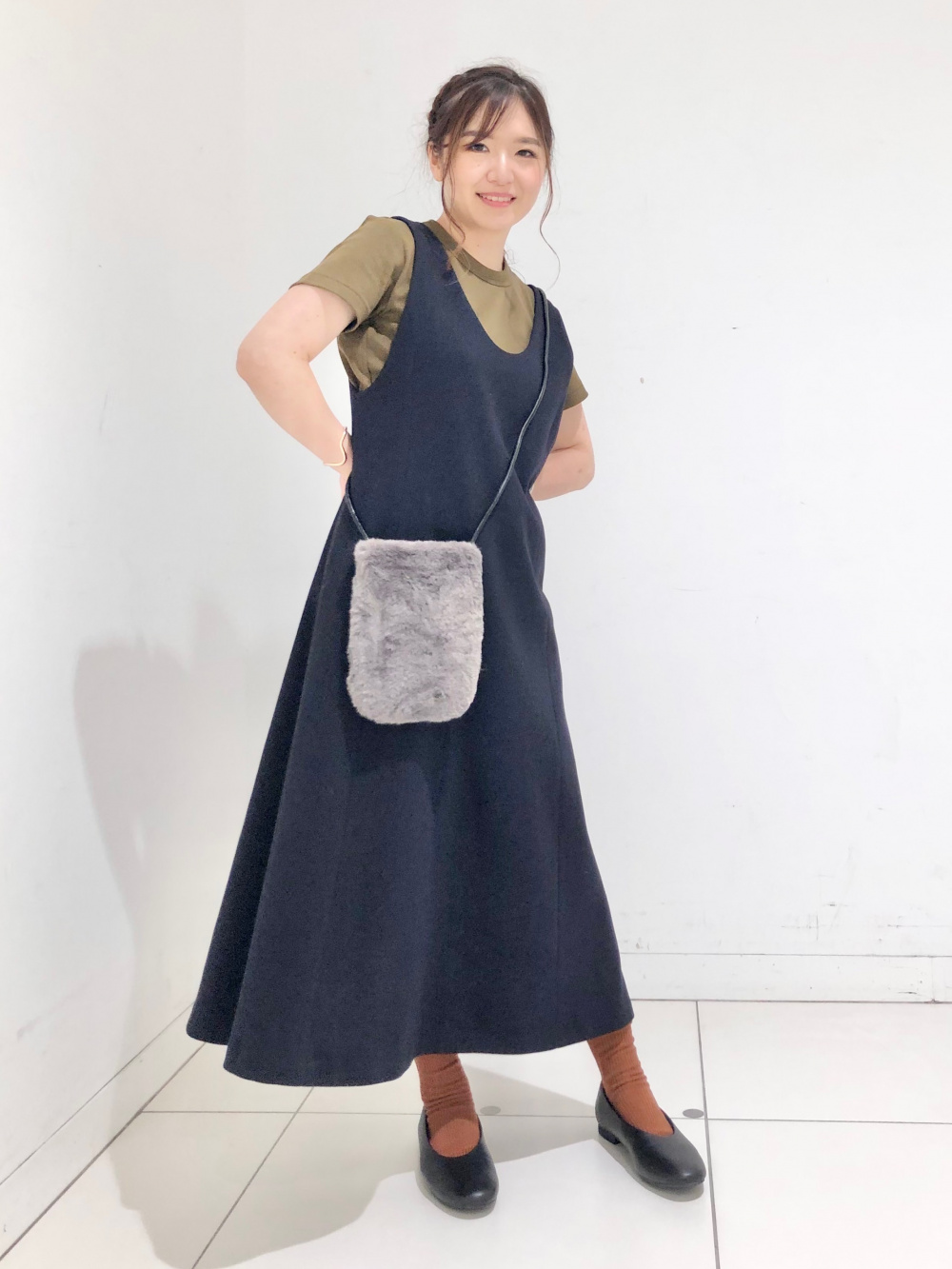 ユニクロ　ブラッシュドジャージージャンパースカート S UNIQLO】M:ブラッシュドジャージージャンパースカート | LEE