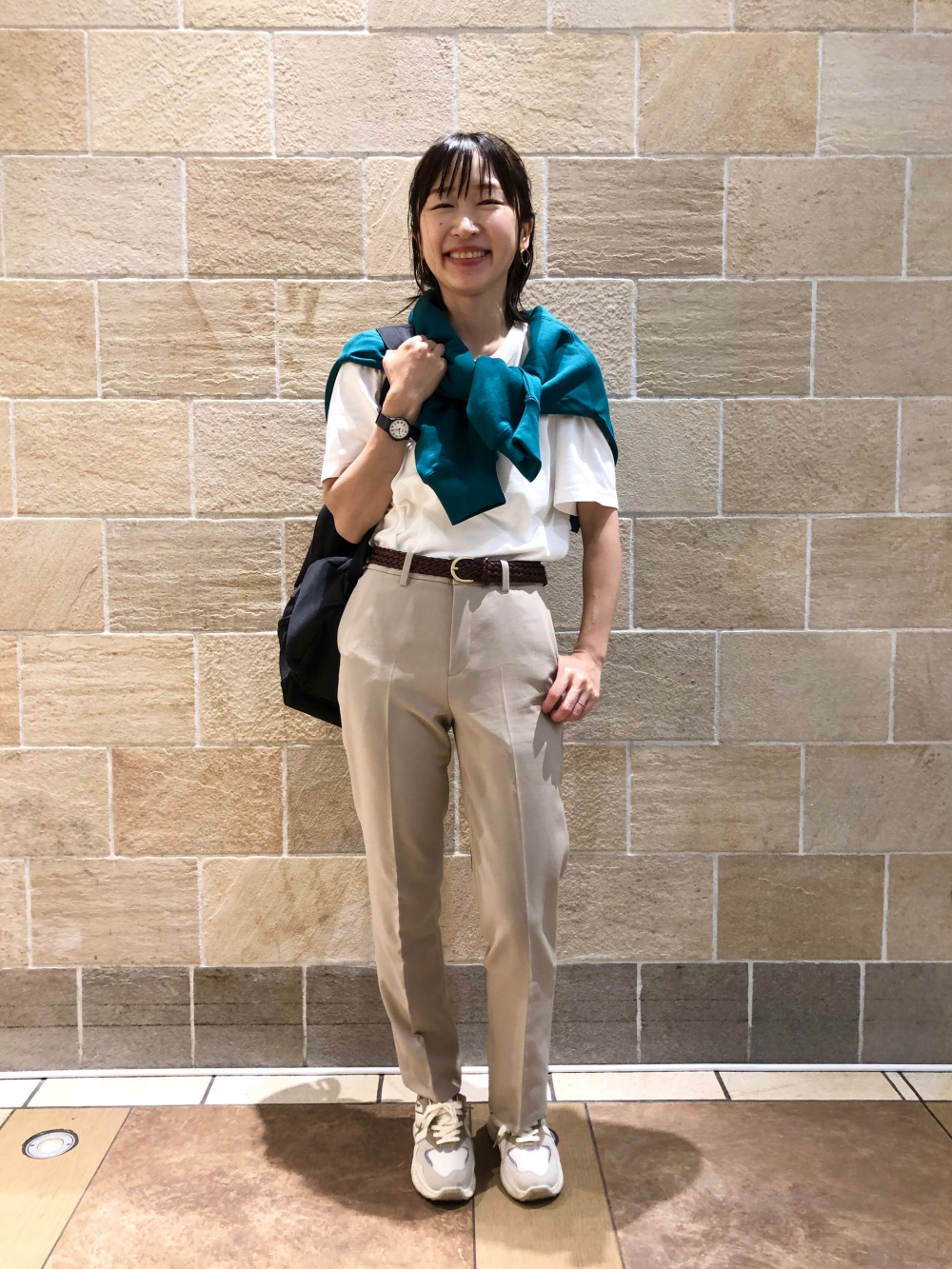 ユニクロ 感動ジャケット 感動スリムパンツ セットアップ Mサイズ ユニクロ 感動ジャケット 感動パンツ セットアップ ネイビー M
