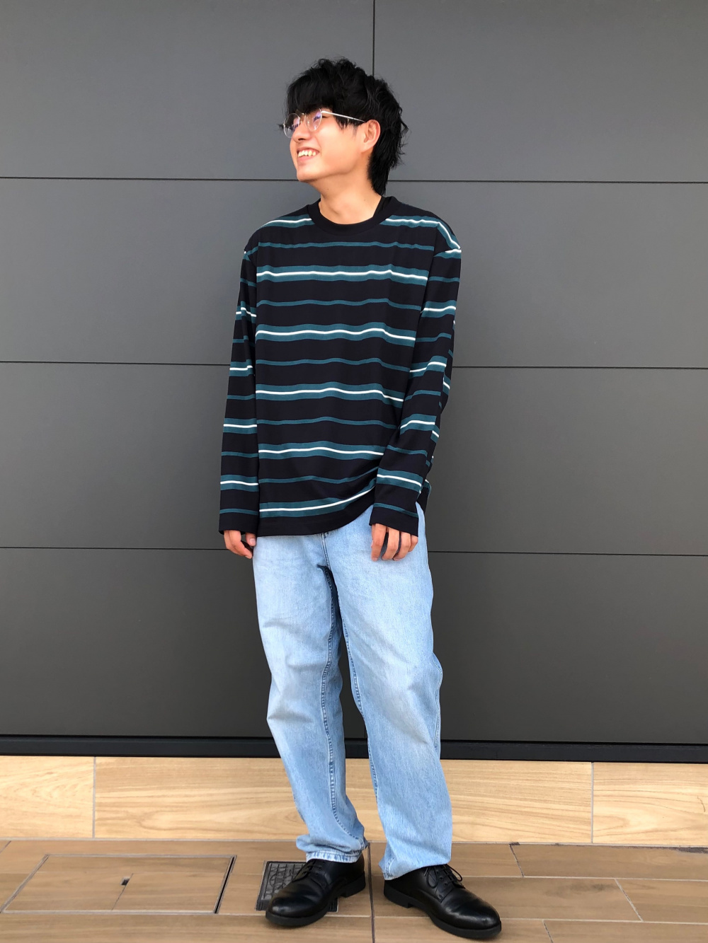 ボーダーt 長袖 スマートアンクルパンツ2wayストレッチ ウールライク 丈長め76cm の着用コーディネート ユニクロ