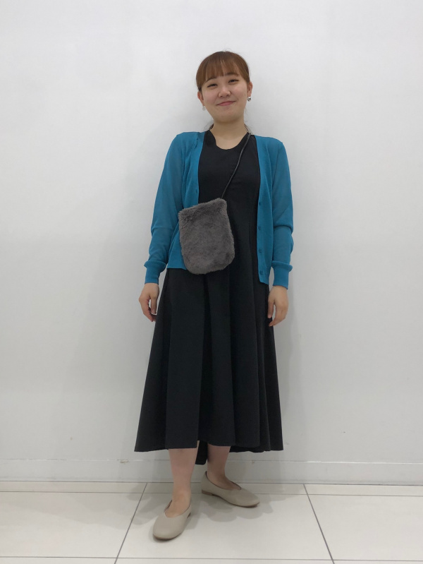 ウルトラストレッチフレアロングワンピース（ノースリーブ