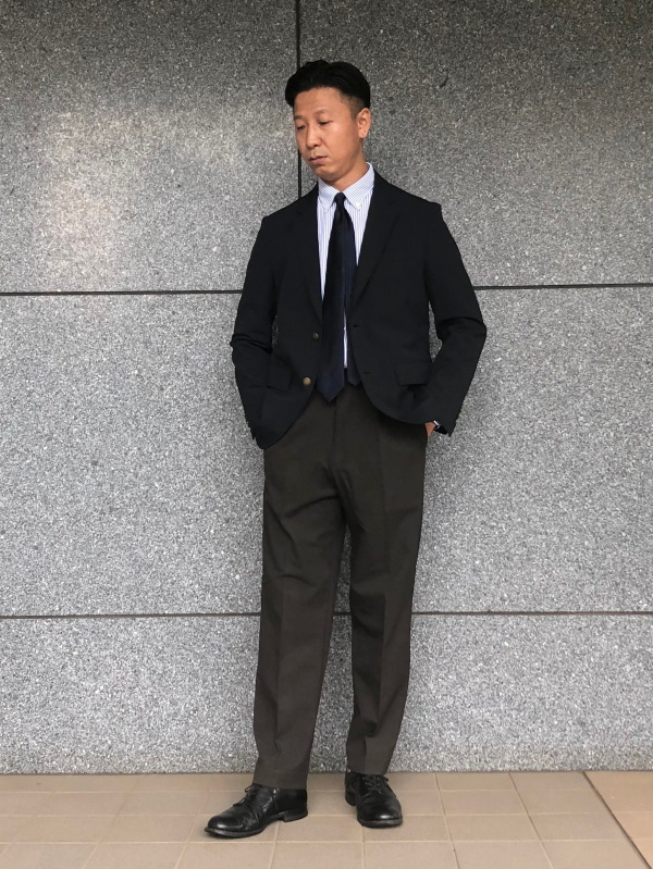 ユニクロ　＋Ｊ　ネイビー ブレザー スラックス セット 2WAYストレッチブレザー（袖丈着丈標準）、感動パンツ2WAYストレッチ