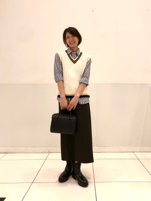 MARK&LONA ケーブル編み Vネック ベスト 黒 ユニクロ公式 | ケーブルVネックベスト