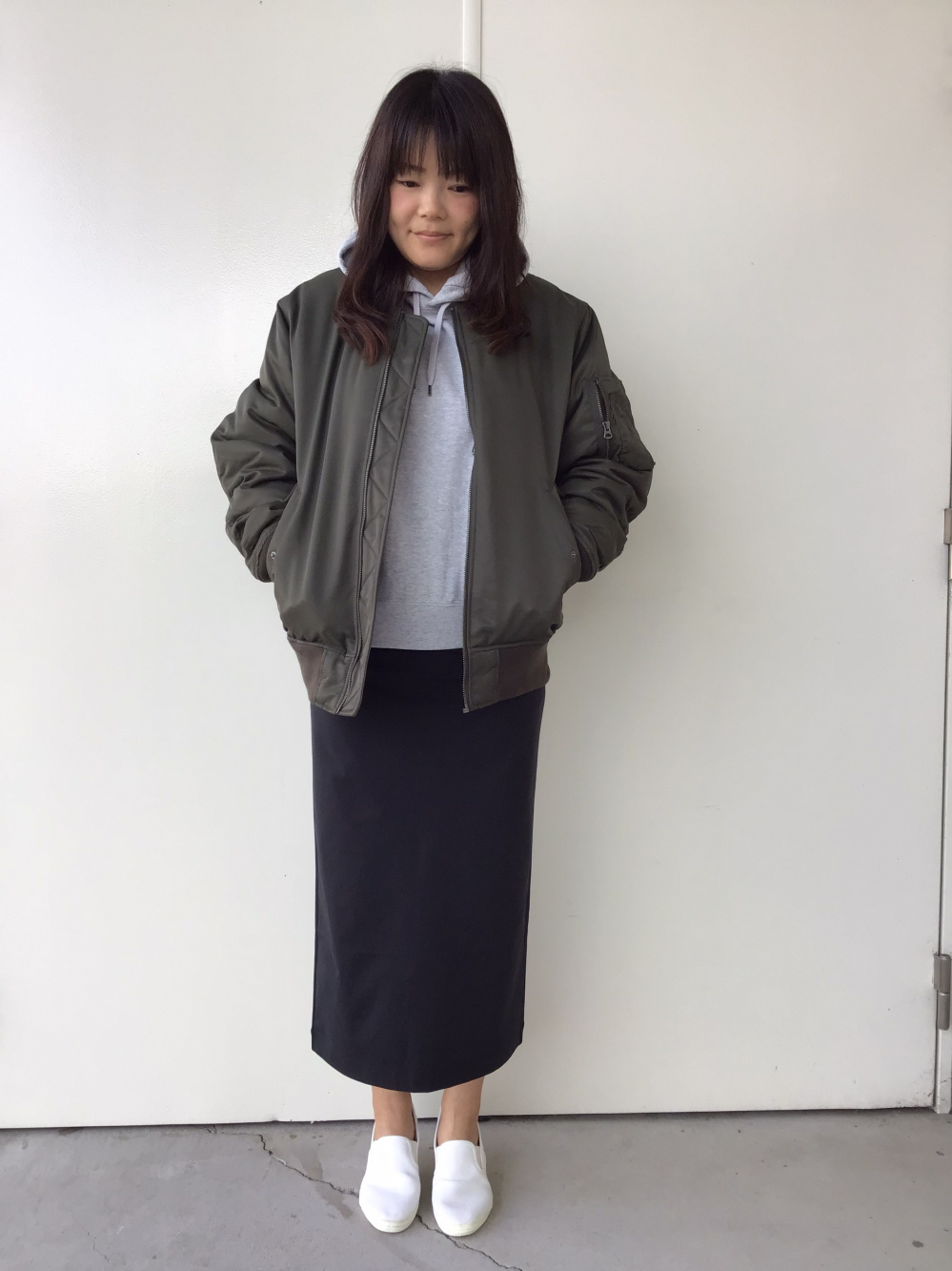 ウルトラストレッチアクティブナローマキシスカート（丈標準86～90cm