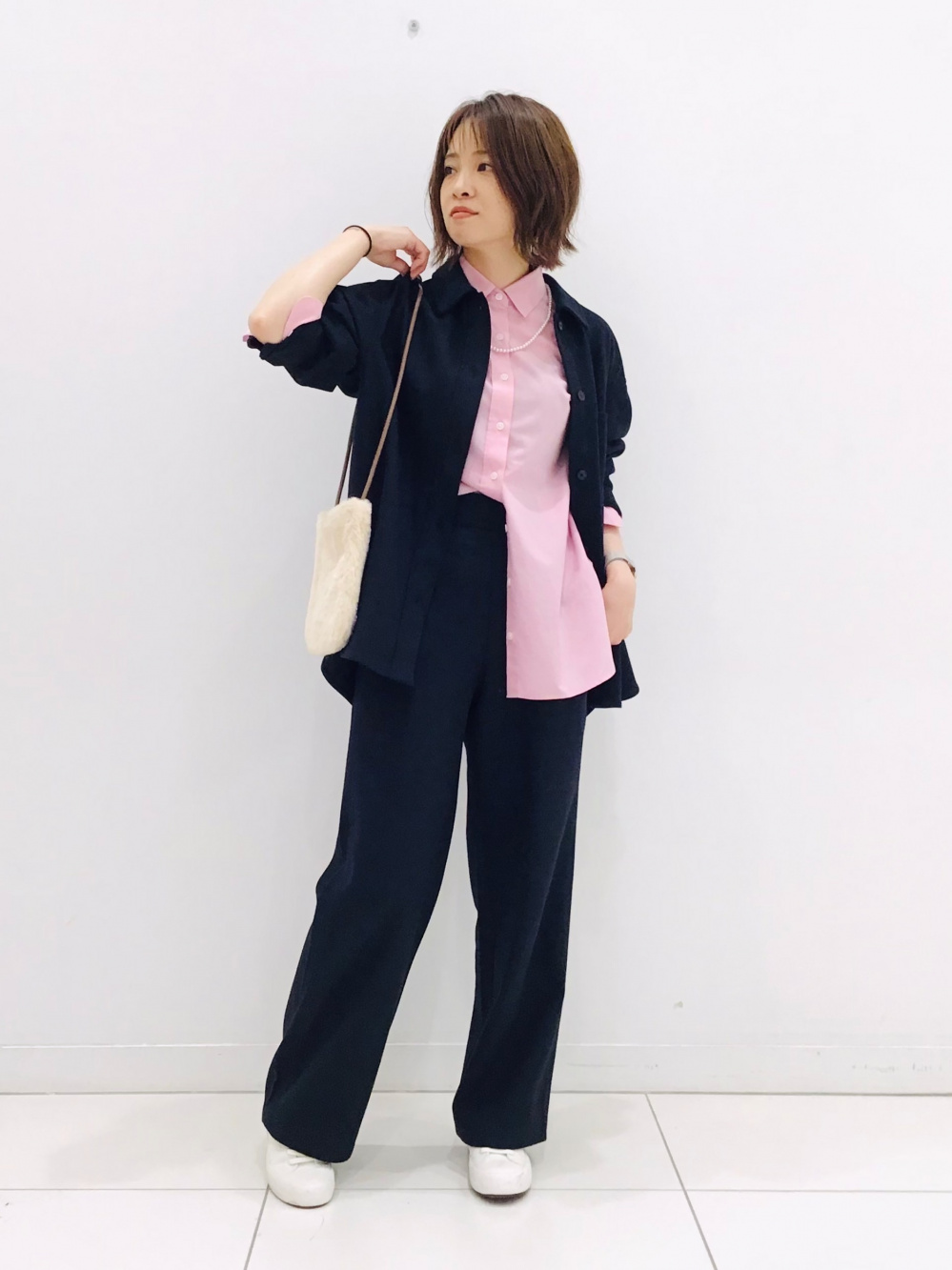 ユニクロ ジャージージャケット&パンツセットアップ&白シャツ 160