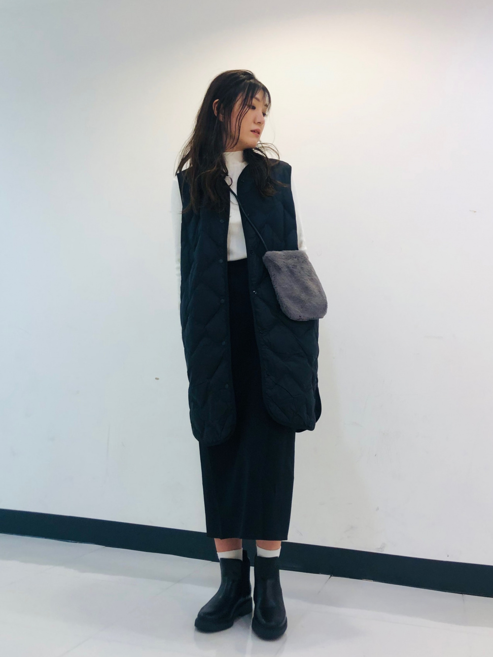 ウルトラライトダウンロングベスト」の着用コーディネート| ユニクロ公式