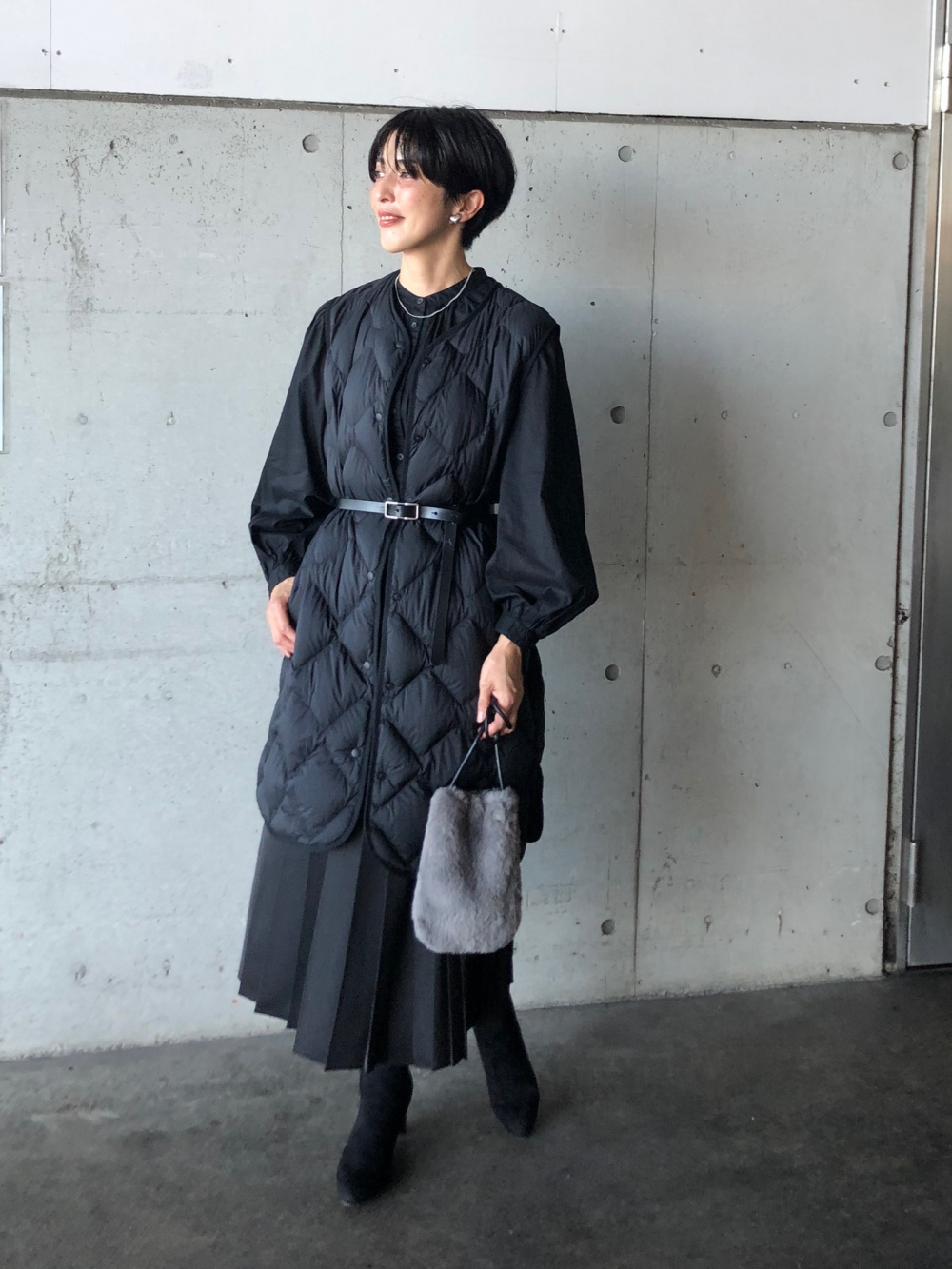 ウルトラライトダウンロングベスト」の着用コーディネート| ユニクロ公式